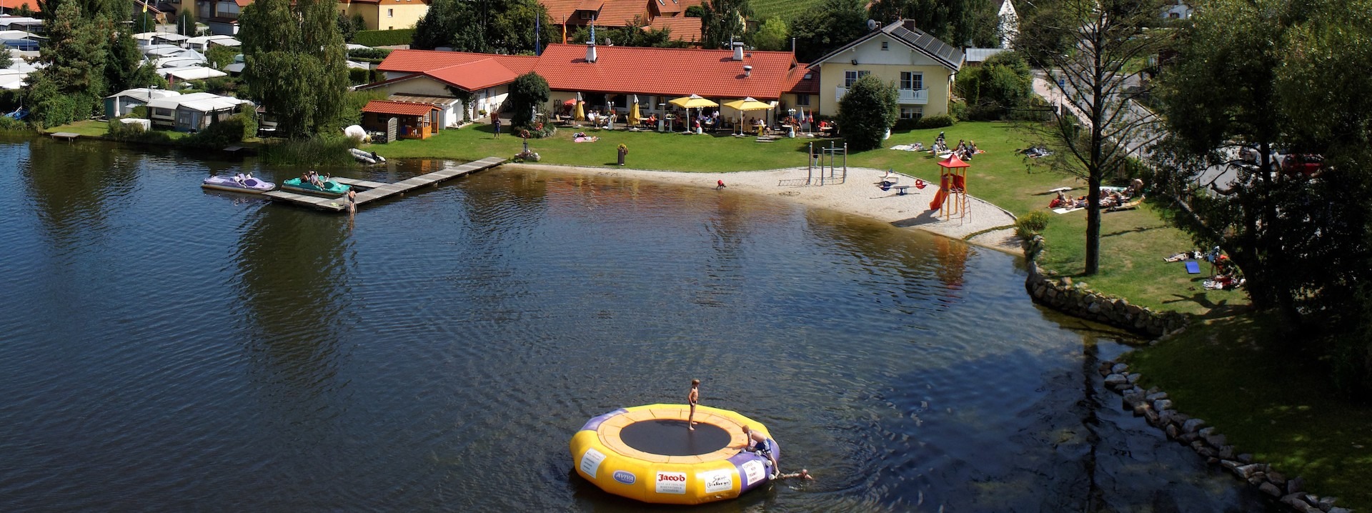 Strandbad Neubäu von oben - Campingpark Neubäu