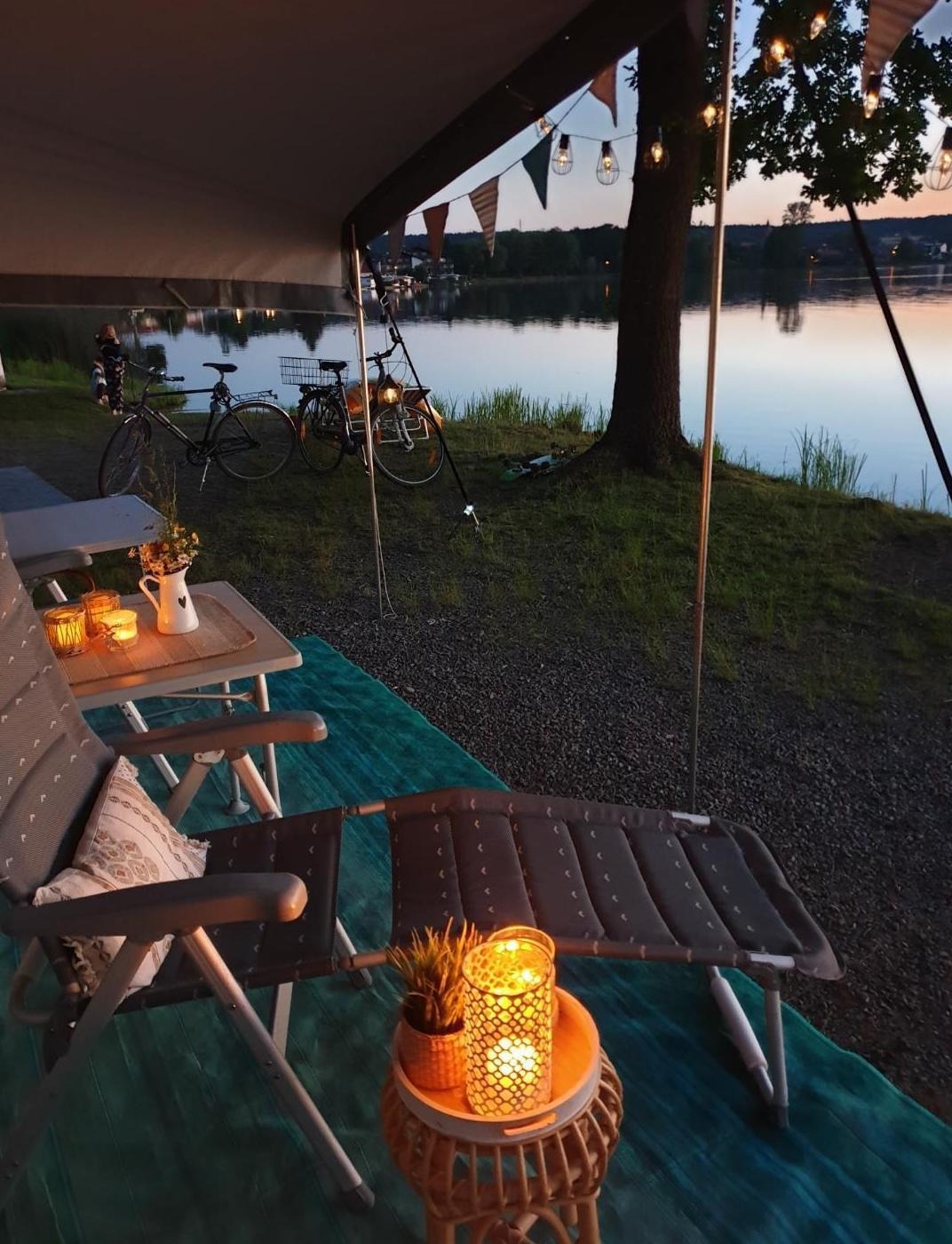 Abendliche Entspannung am Campingplatz